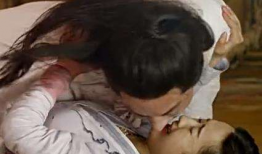 花千骨吻戏视频,深情缠绵，爱恨交织的吻戏瞬间